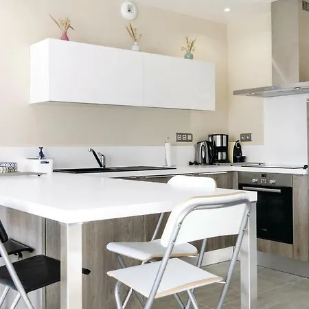 Awesome In Germain Sur Ay With Kitchen Сasa de vacaciones Saint-Germain-sur-Ay